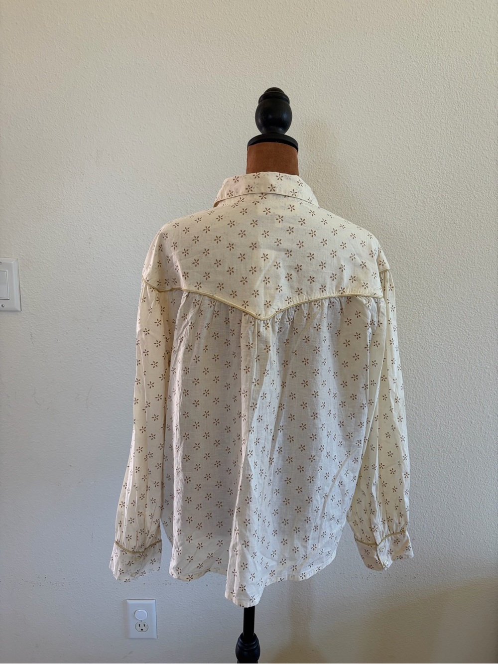 THE GREAT. Cream Eyelet Yoke Button-Front Blouse - Picture 4 of 7